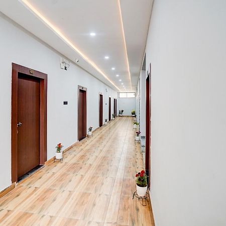 Hotel Vibe Blu- Varanasi Eksteriør bilde