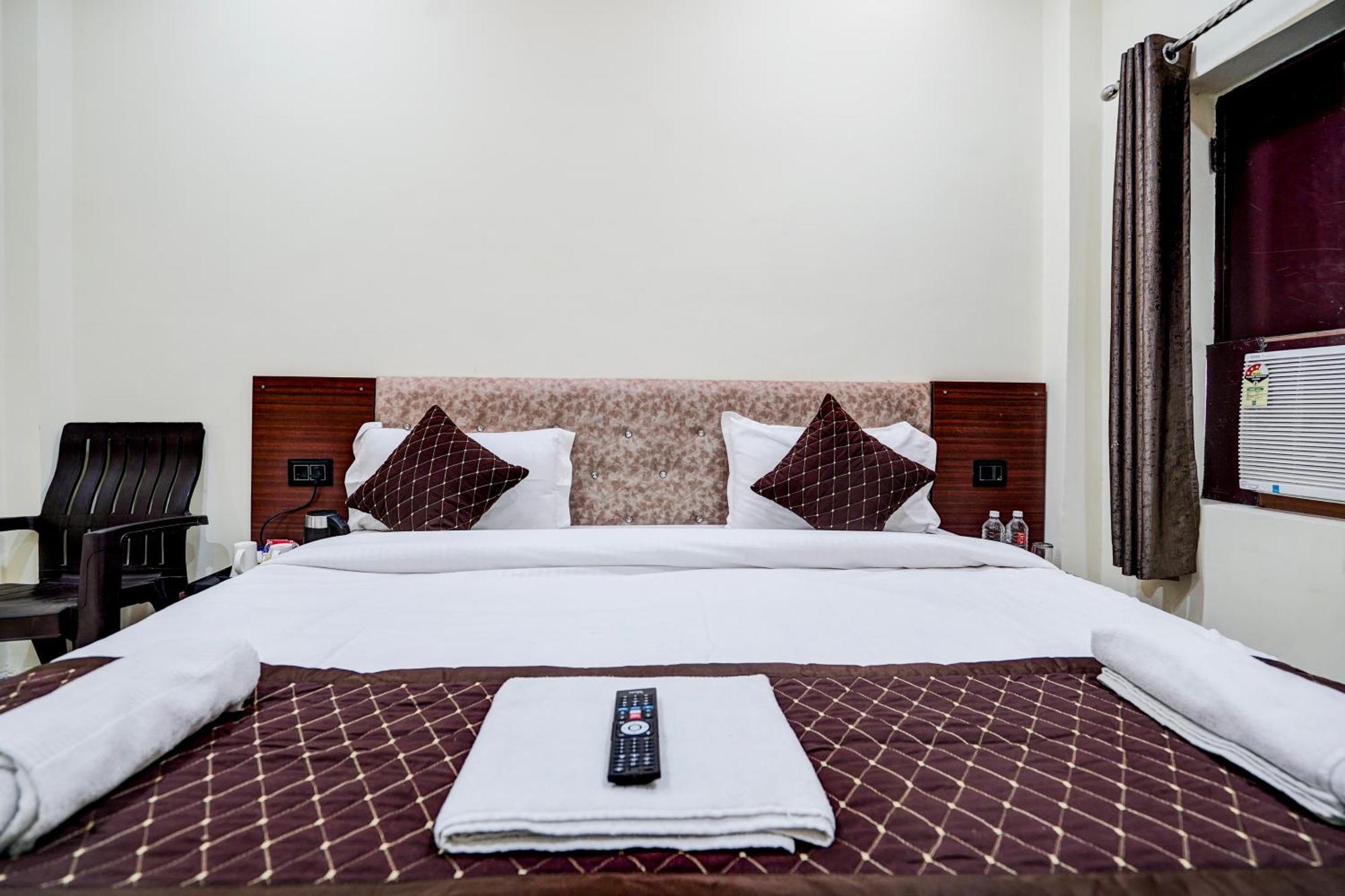 Hotel Vibe Blu- Varanasi Eksteriør bilde
