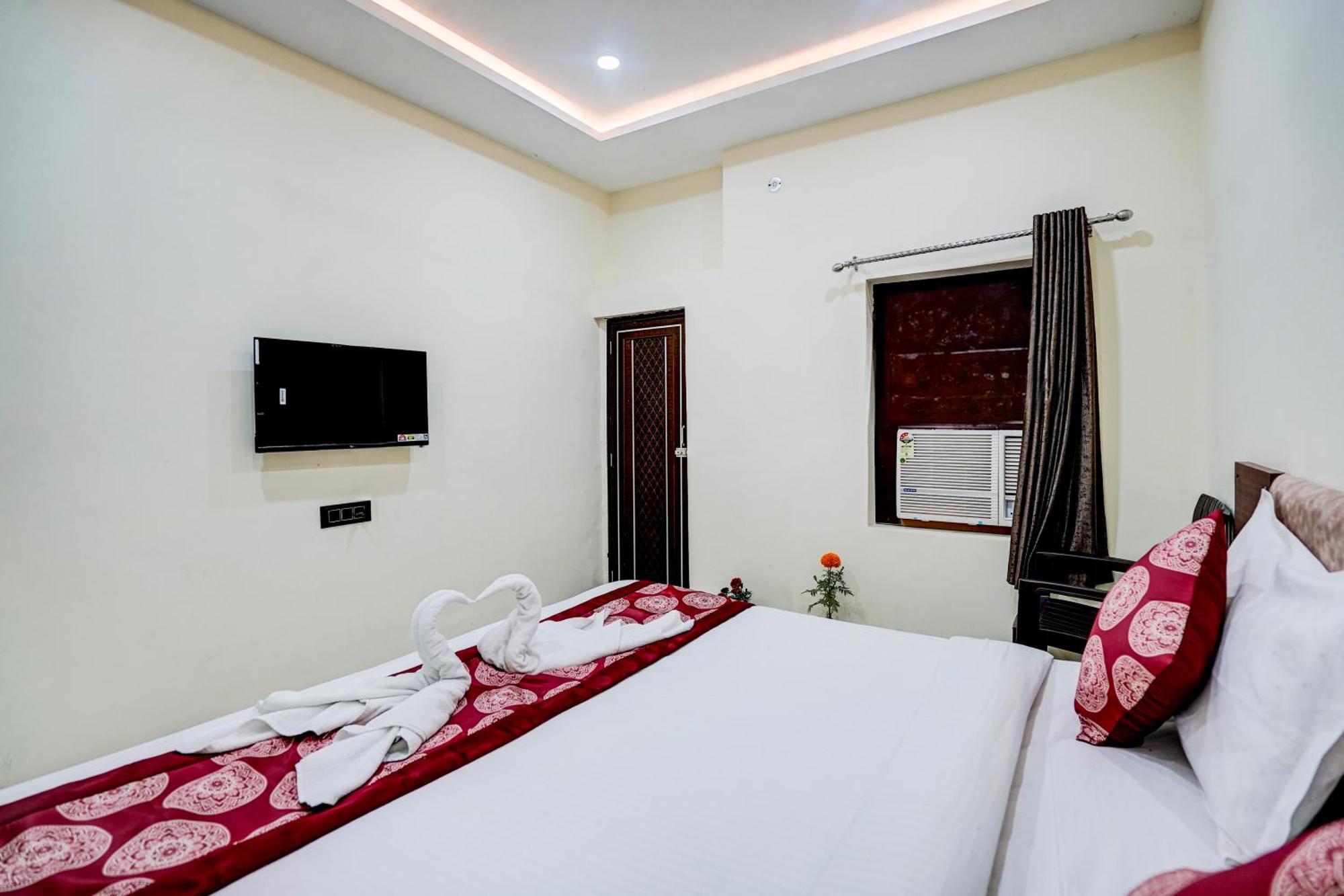 Hotel Vibe Blu- Varanasi Eksteriør bilde