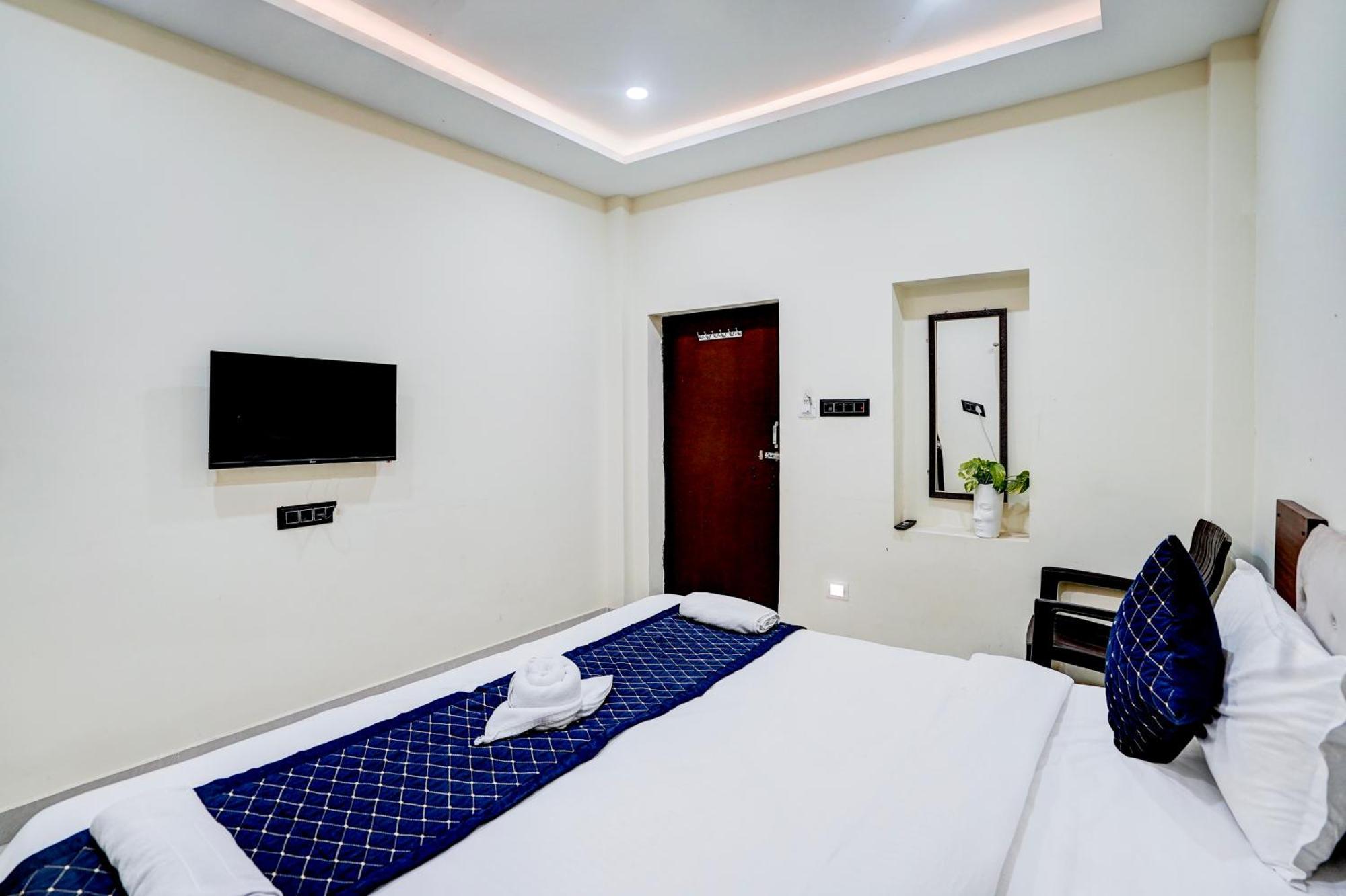 Hotel Vibe Blu- Varanasi Eksteriør bilde